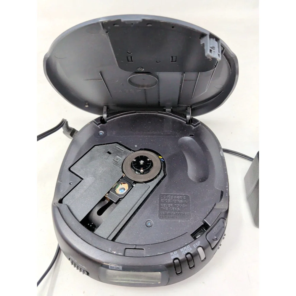 Vintage Sony Discman ESP CD Player D-245 Mega Bass Shock Protection Portable